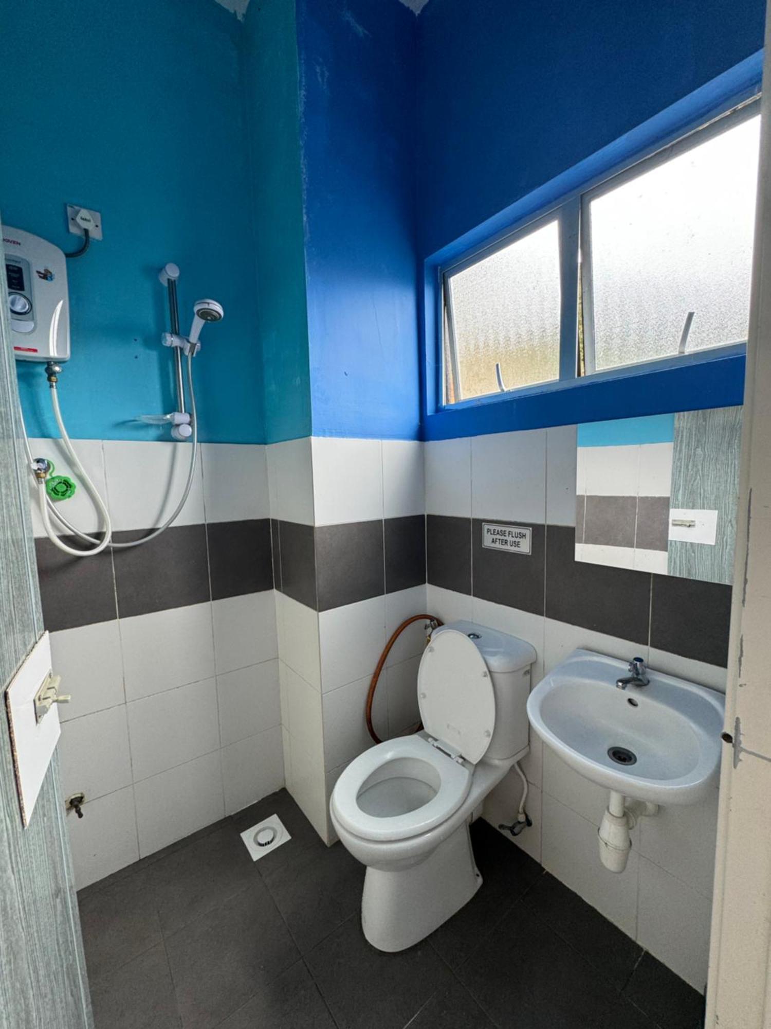 Nurul Aisyah Homestay Tanah Rata Ngoại thất bức ảnh